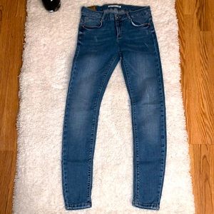 Zara Women’s Skinny Jeans